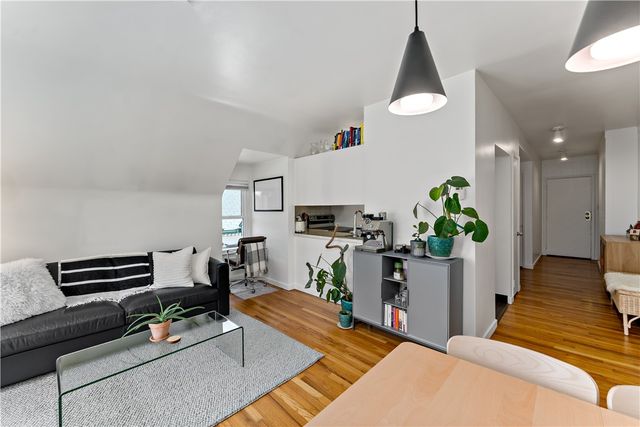 400 S Highland Ave 10, Shadyside, PA 15206