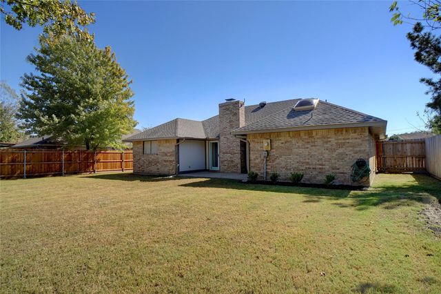 8 Salida Drive, Trophy Club, TX 76262