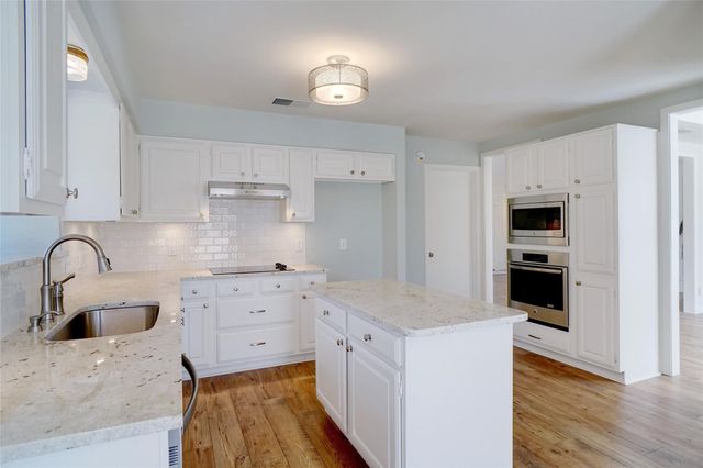 8 Salida Drive, Trophy Club, TX 76262
