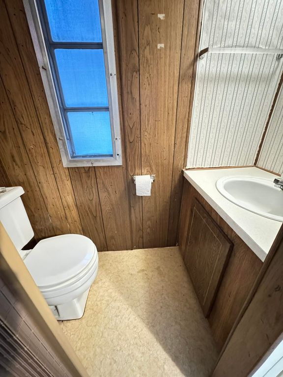 107 E 4th Ave, Metaline Falls, WA 99153 photo 15