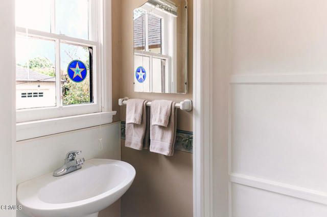 1504 Oneonta Knoll, South Pasadena, CA 91030