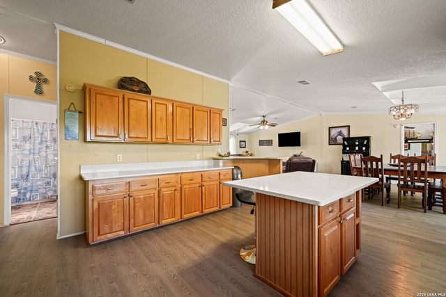 1427 Elmhurst Dr., Lakehills, TX 78063