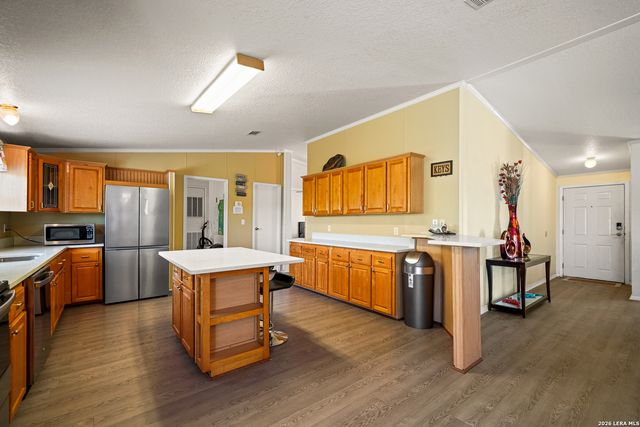 1427 Elmhurst Dr., Lakehills, TX 78063