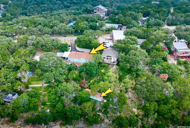 1427 Elmhurst Dr., Lakehills, TX 78063