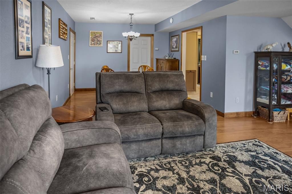 Image 15 of property listing at 25833 Joe Knight Road, Dow, IL 62022