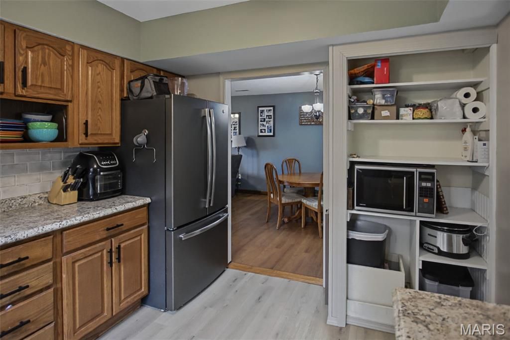 Image 24 of property listing at 25833 Joe Knight Road, Dow, IL 62022