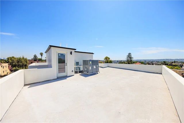 1261 Longwood Avenue 2, Los Angeles, CA 90019