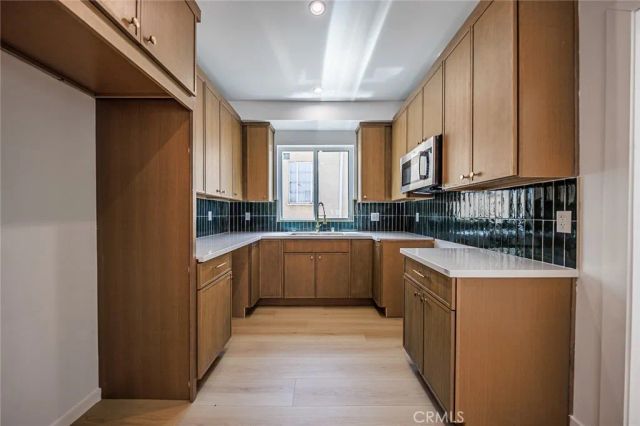 1261 Longwood Avenue 2, Los Angeles, CA 90019