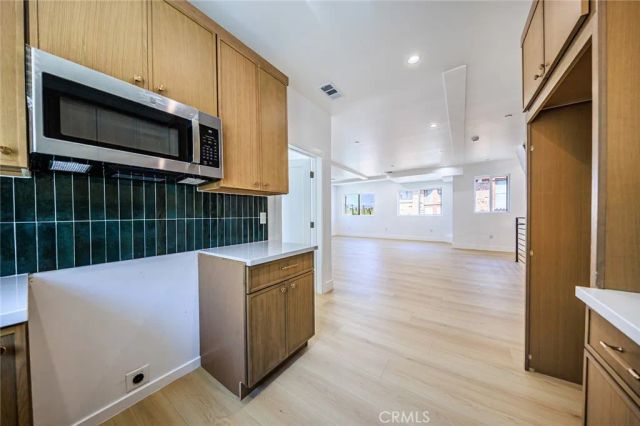 1261 Longwood Avenue 2, Los Angeles, CA 90019