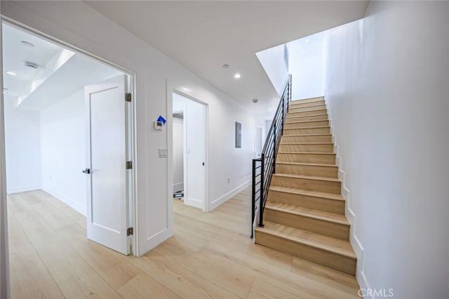 1261 Longwood Avenue 2, Los Angeles, CA 90019