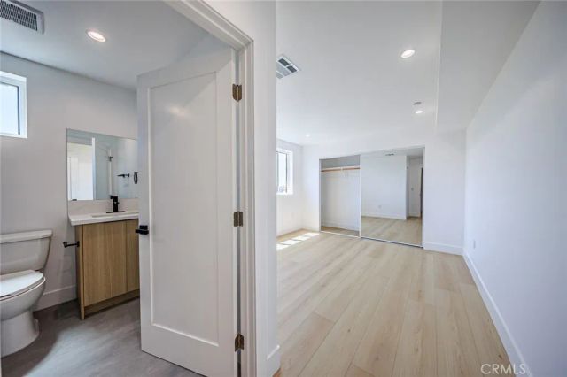 1261 Longwood Avenue 2, Los Angeles, CA 90019