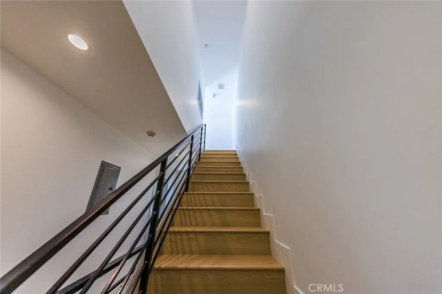 1261 Longwood Avenue 2, Los Angeles, CA 90019