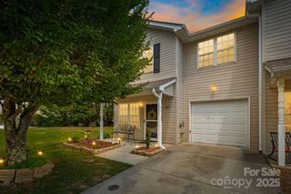 181 Farington Circle, Fletcher, NC 28732