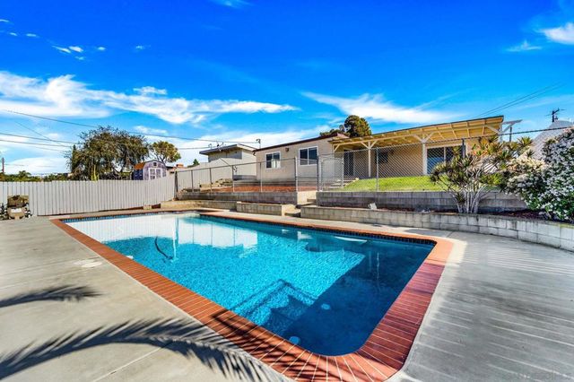 1030 Helix Ave, Chula Vista, CA 91911