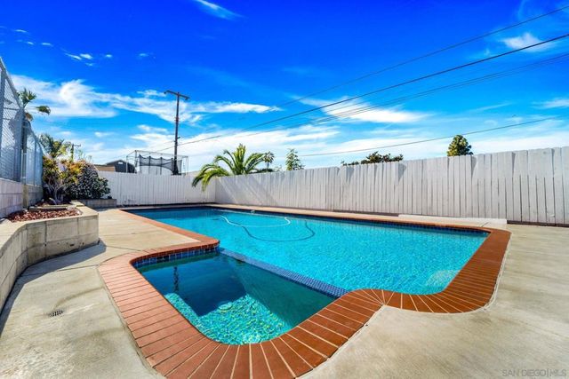 1030 Helix Ave, Chula Vista, CA 91911