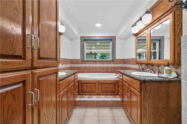 3341 Luper Road, Lowell, AR 72745