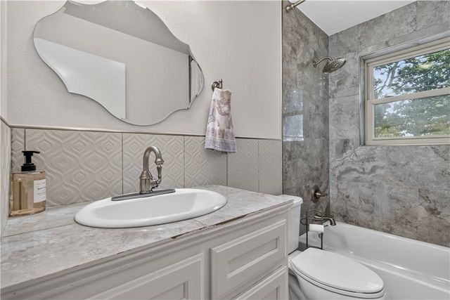 3341 Luper Road, Lowell, AR 72745
