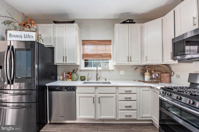 934 HERITAGE DR, Norristown, PA 19403