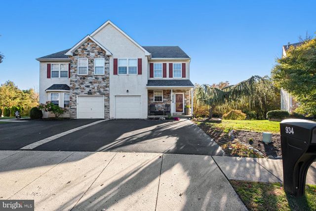 934 HERITAGE DR, Norristown, PA 19403