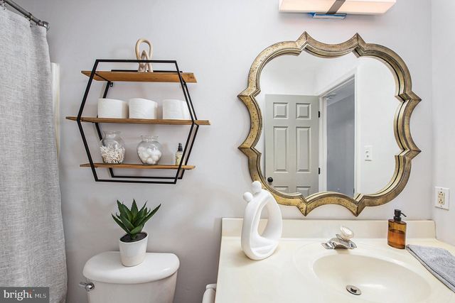 934 HERITAGE DR, Norristown, PA 19403