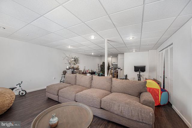 934 HERITAGE DR, Norristown, PA 19403