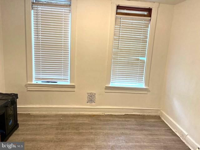 912 POINT ST, Camden, NJ 08102