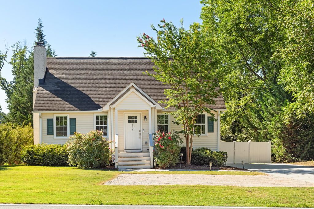 331 Hammett Bridge Road, Greer, SC 29650