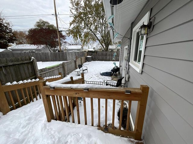 8540 14th AVENUE, Kenosha, WI 53143