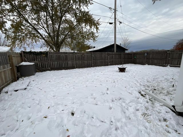 8540 14th AVENUE, Kenosha, WI 53143