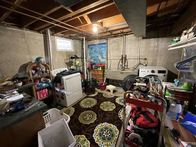 8540 14th AVENUE, Kenosha, WI 53143