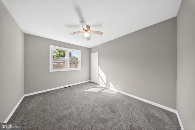 127 HUNN RD, New Castle, DE 19720
