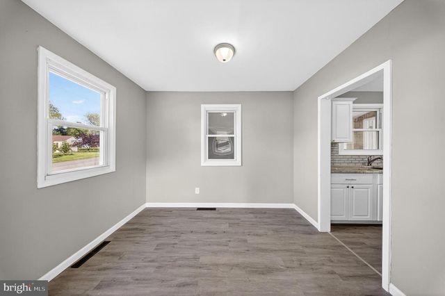 127 HUNN RD, New Castle, DE 19720