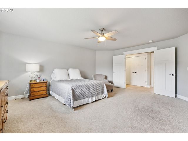 15928 STABLES Pl, Oregon City, OR 97045