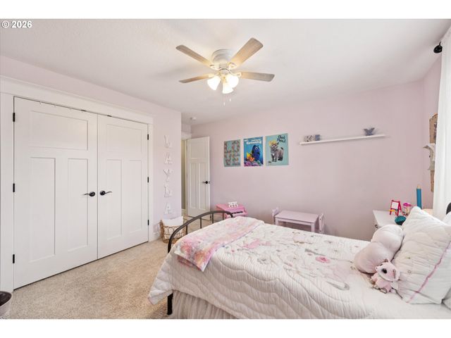 15928 STABLES Pl, Oregon City, OR 97045