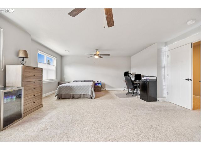 15928 STABLES Pl, Oregon City, OR 97045