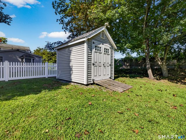 9 Bellstone Avenue, Westbrook, CT 06498