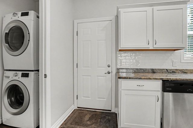 8031 Sielle Path, Portage City, MI 49024