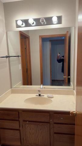 5120 Deblin Lane, Oak Lawn, IL 60453