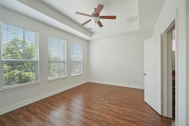 724 Link Road, Houston, TX 77009