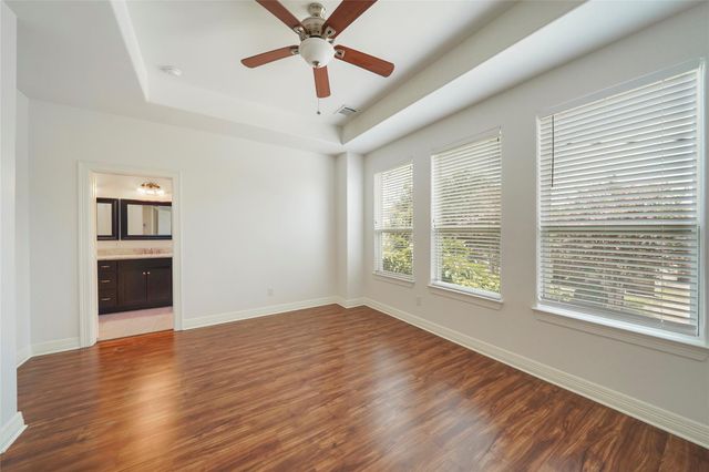 724 Link Road, Houston, TX 77009
