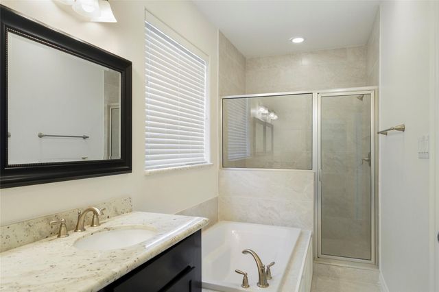 724 Link Road, Houston, TX 77009
