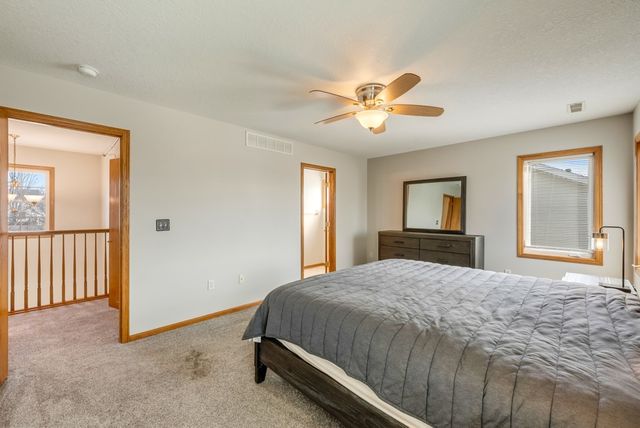 3420 E 52nd Street, Des Moines, IA 50317