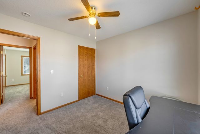 3420 E 52nd Street, Des Moines, IA 50317