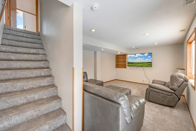 3420 E 52nd Street, Des Moines, IA 50317