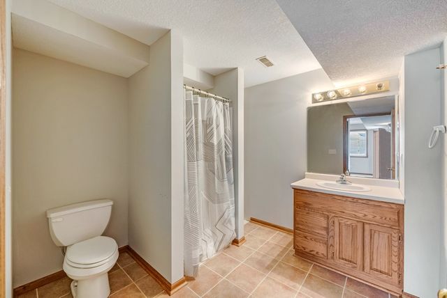 3420 E 52nd Street, Des Moines, IA 50317