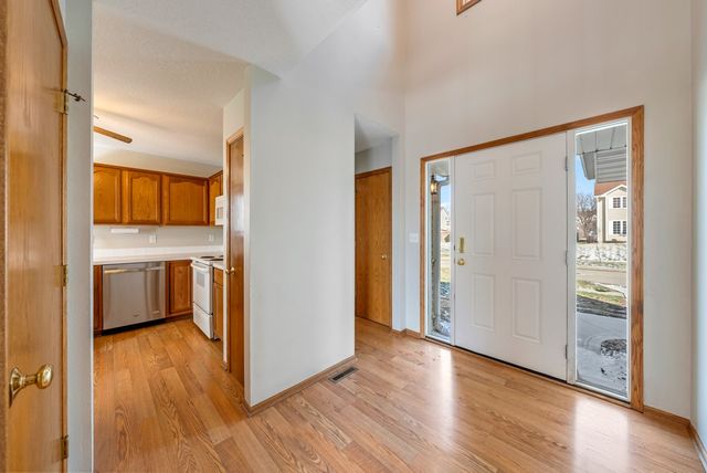 3420 E 52nd Street, Des Moines, IA 50317