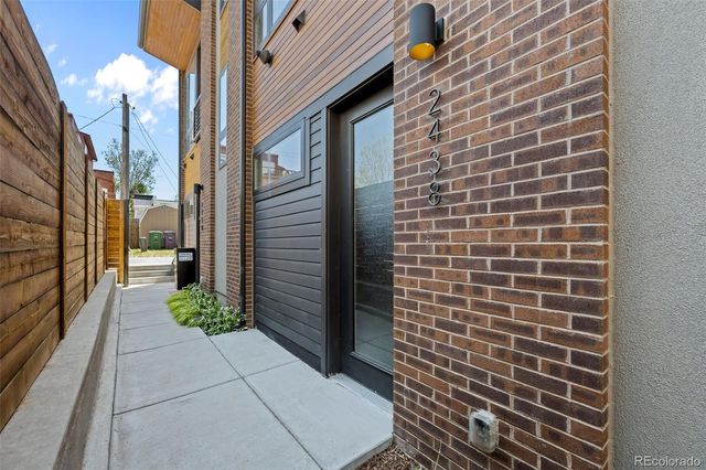 2438 N Washington Street, Denver, CO 80205