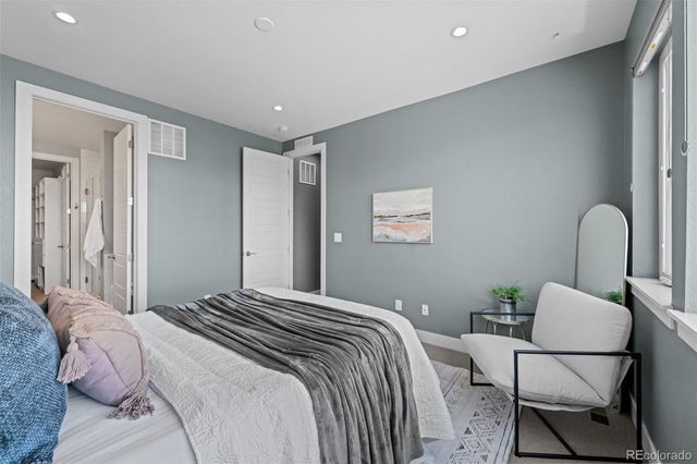 2438 N Washington Street, Denver, CO 80205