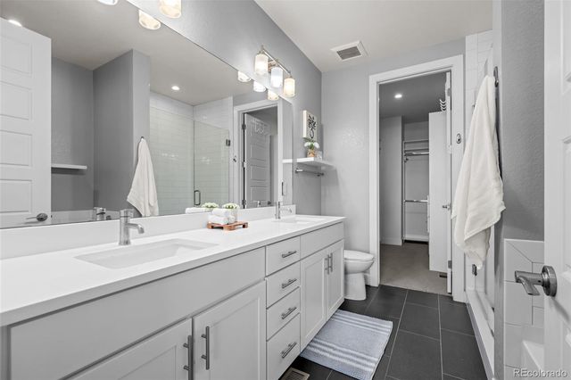 2438 N Washington Street, Denver, CO 80205