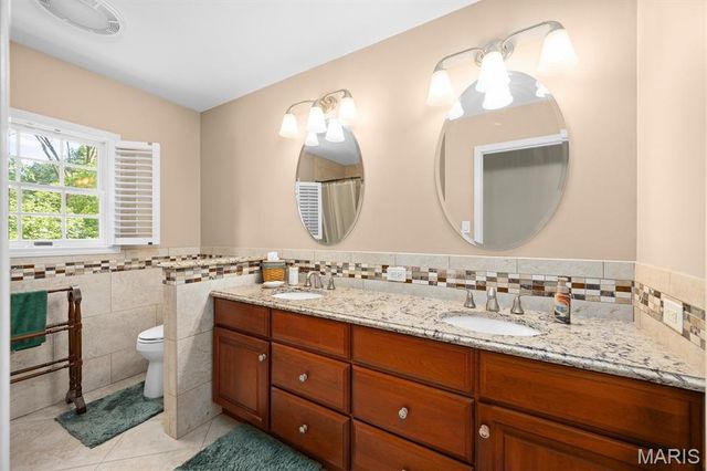 5 Ginger Woods Court, Glen Carbon, IL 62034